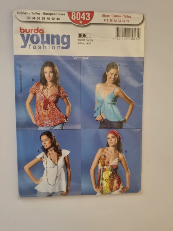 Burda young fashion 8043